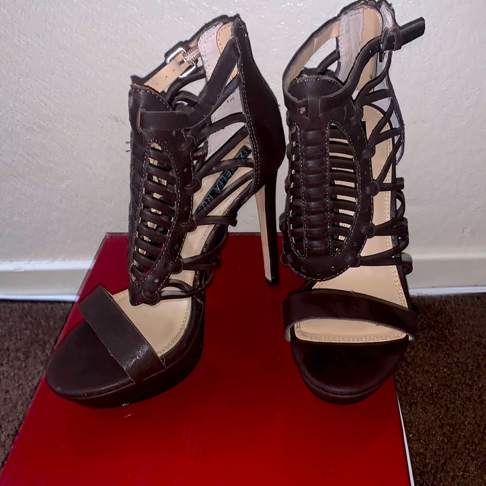 Size 6 wore ones dark brown